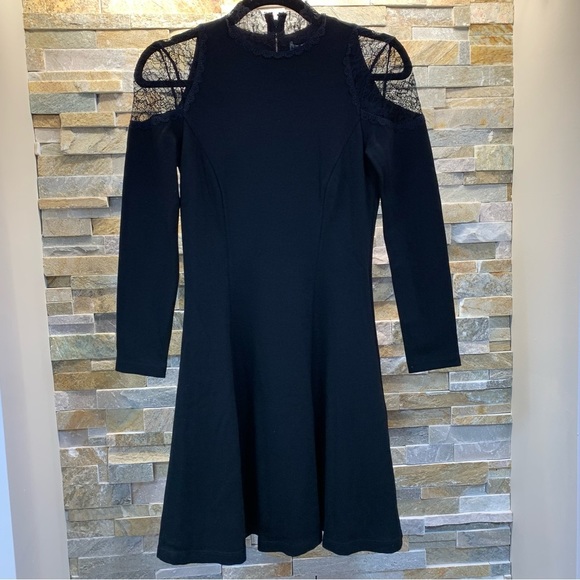 Alice + Olivia, Mock Neck Mini dress - Picture 4 of 8